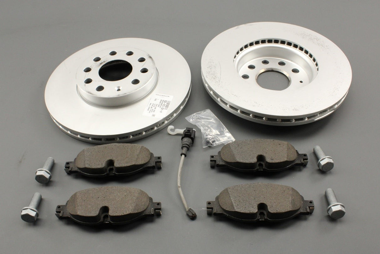 Audi S3 Cabriolet 2015-16 8V brake discs and pads set (front) 8V0698302D
