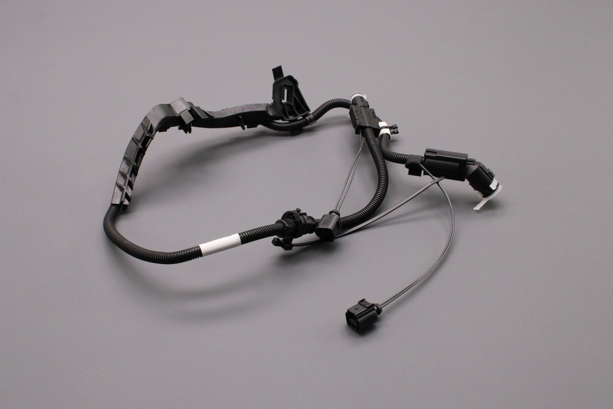VW T-Roc Audi Q2 Skoda SEAT 2016-on AdBlue supply line (rear) 5Q0131983J