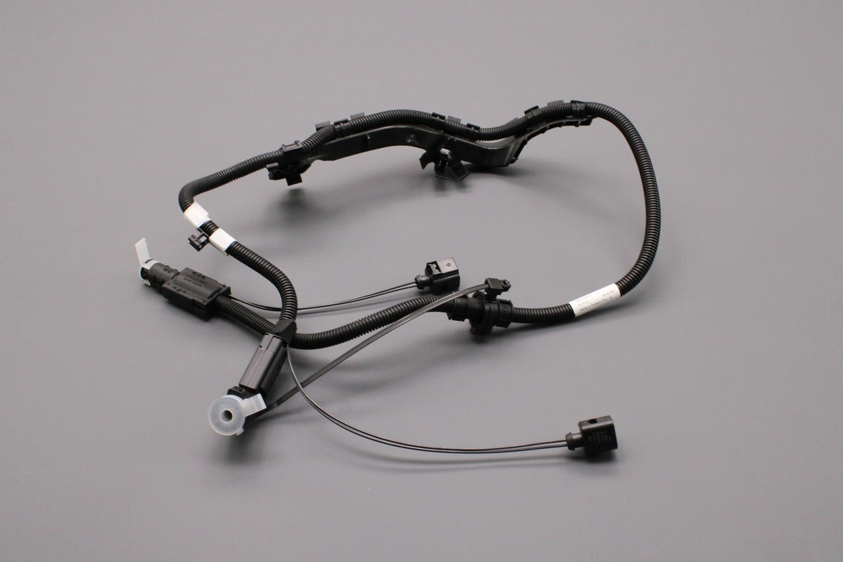 VW T-Roc Audi Q2 Skoda SEAT 2016-on AdBlue supply line (rear) 5Q0131983J