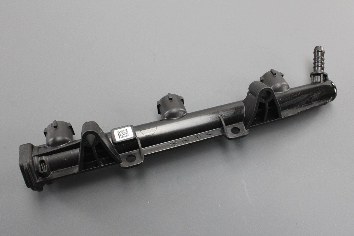 VW Polo SEAT Ibiza 2018-on 1.0 3-cylinder injector fuel rail 05C133317