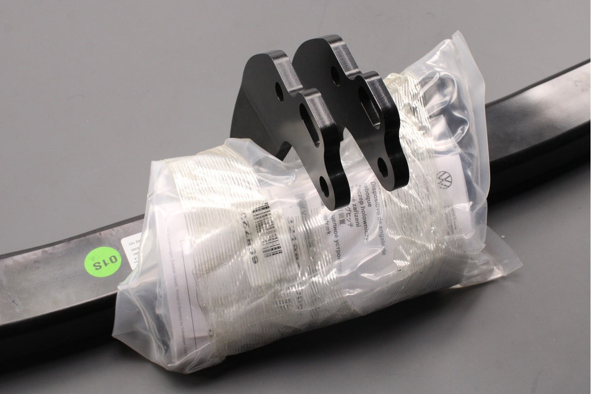 VW Golf MK8 2020-on tow bar with fixings 5H0092101