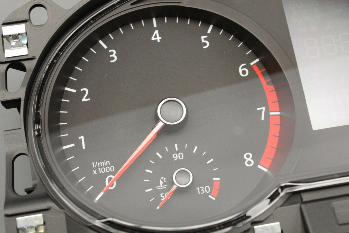 VW Golf MK7 13-16 dashboard instrument cluster (petrol 160mph) 5G1920930