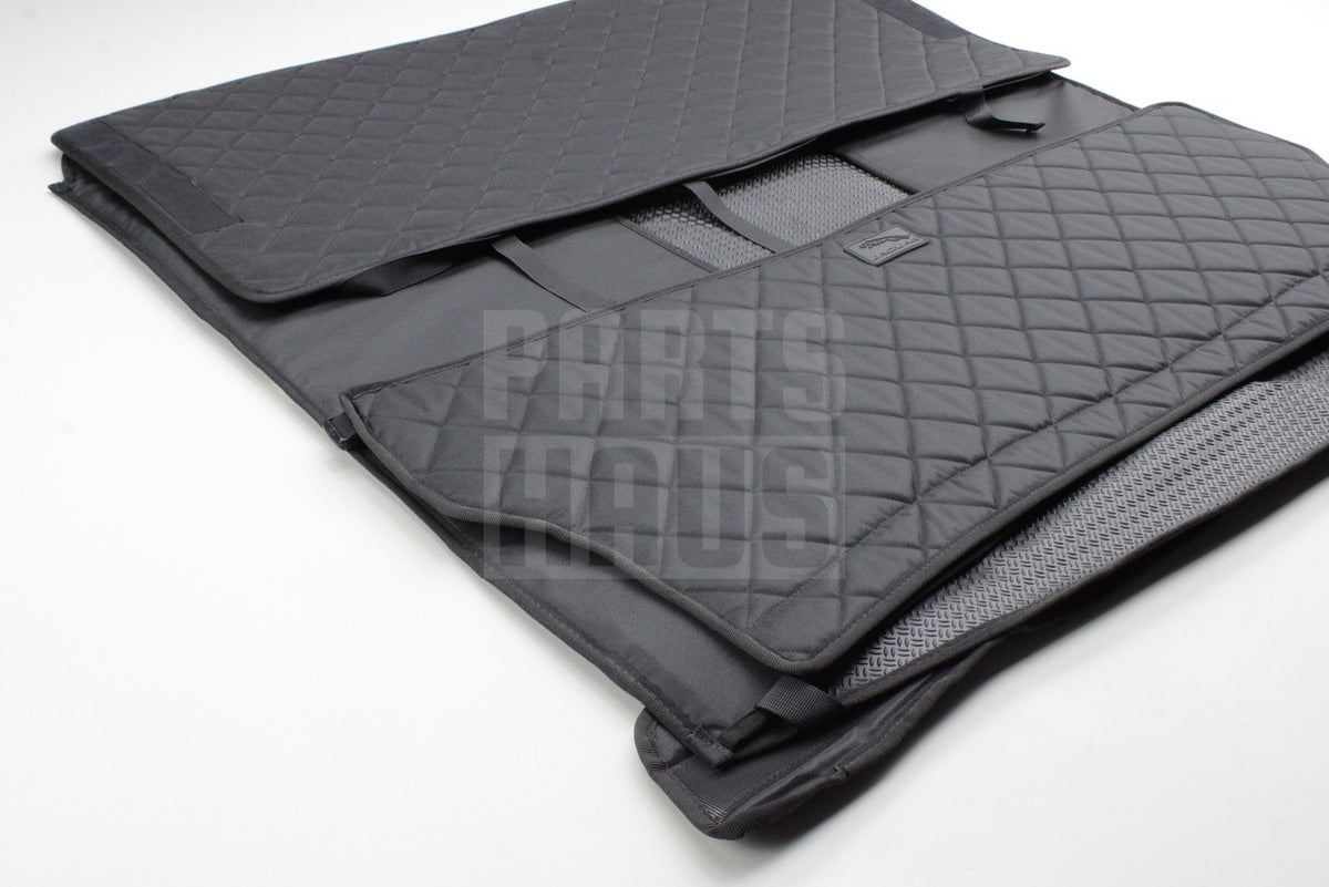 Jaguar F-Pace 2016-on premium quilted boot liner T4A38762