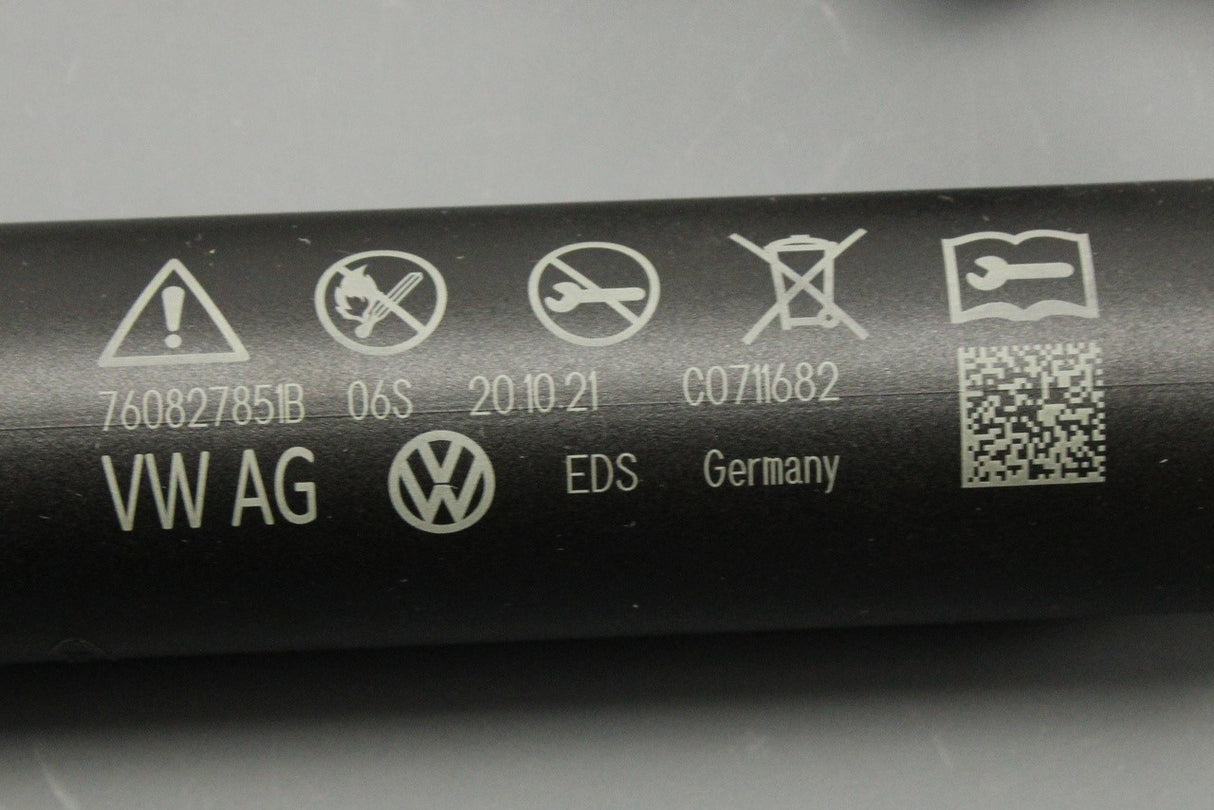 VW Touareg 2018-on electric power closing boot lid strut 760827851B