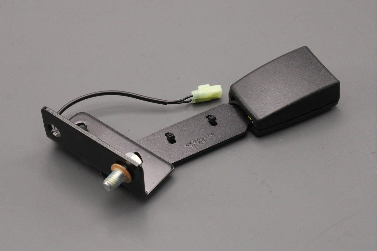 Land Rover Defender 2007-2016 front seat belt buckle (left) EVB500990PMA, view 1