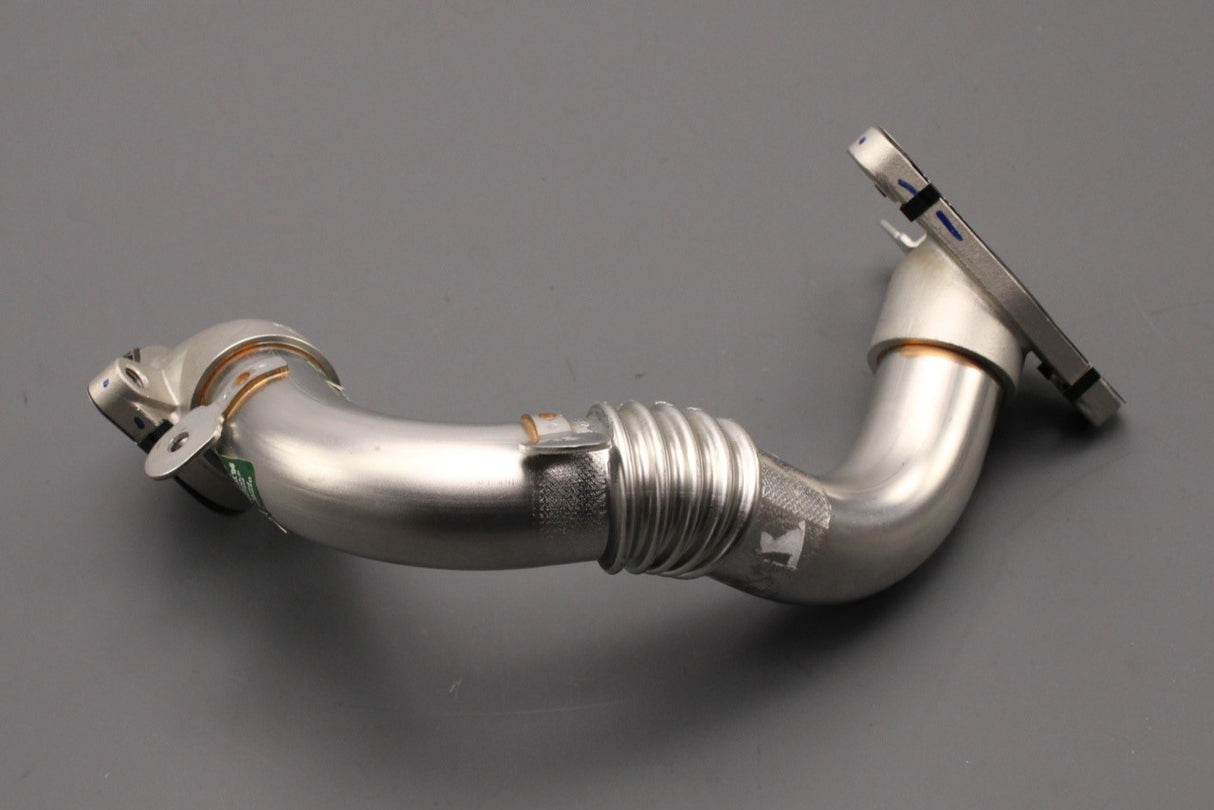 Land Rover Range Rover Evoque 2.0 EGR cooler to valve pipe LR094527