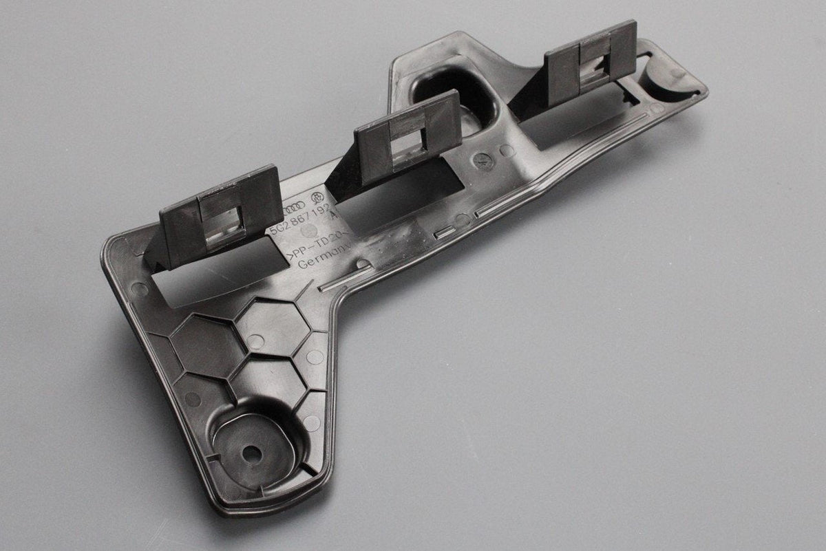 VW Golf MK7 Passat B8 2013-on RHD lower a-pillar trim holder 5G2867192A, view 1