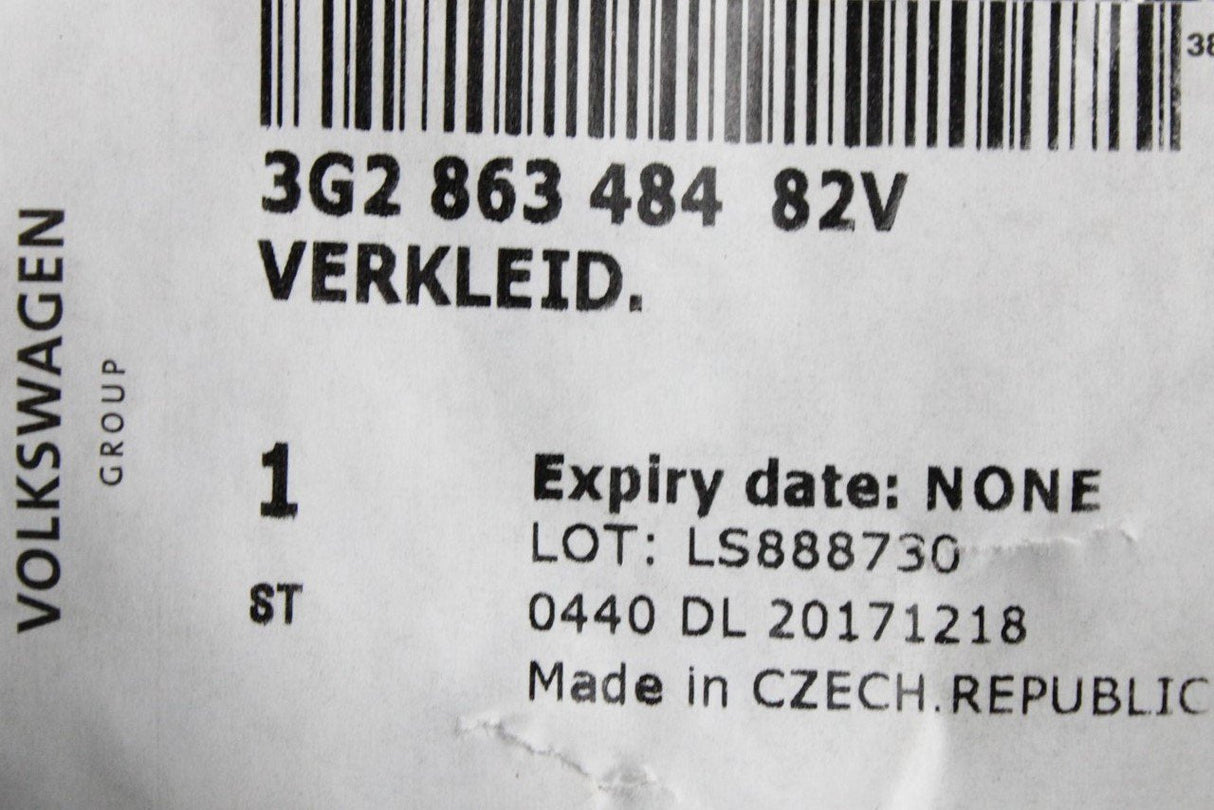 VW Passat B8 2015-2024 RHD a-pillar trim (lower right) 3G2863484 82V