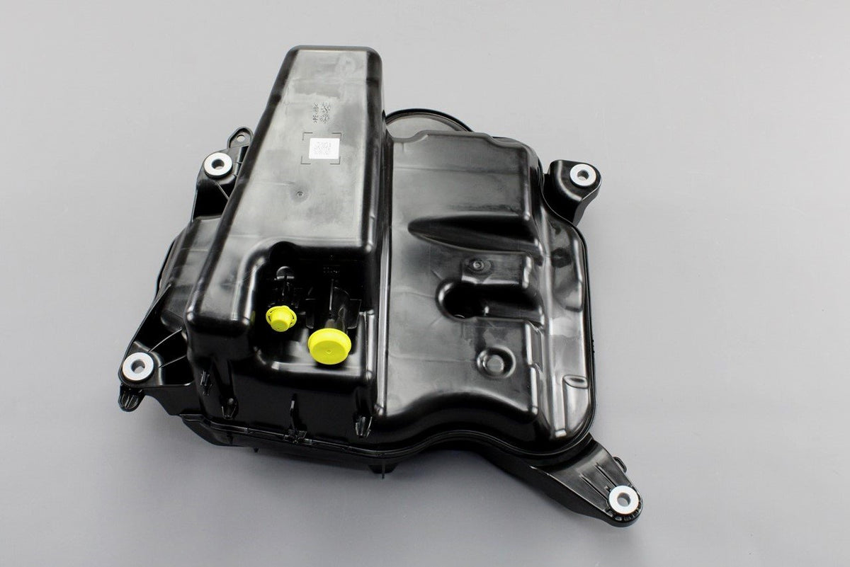 Audi A6 A7 2019-on AdBlue tank 4K0131879E, view 1