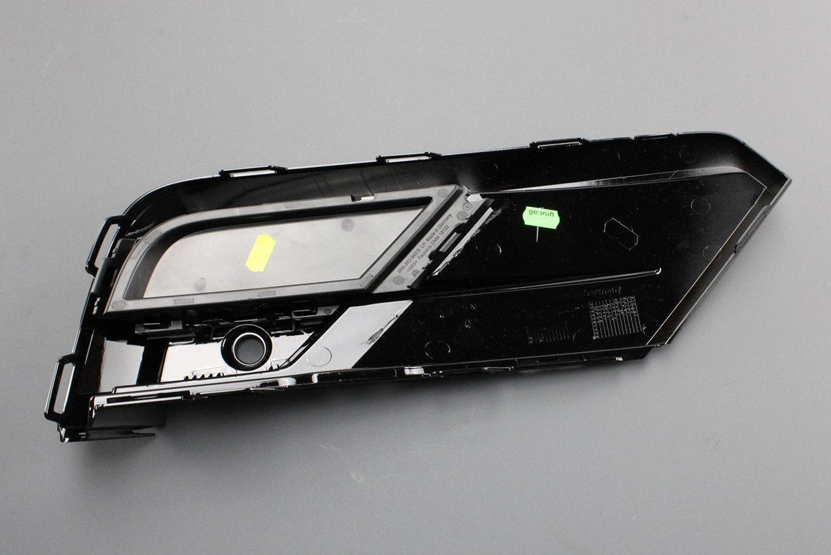 VW Tiguan R-Line 2016-on bumper vent grille (front left) 5NA853665D 041