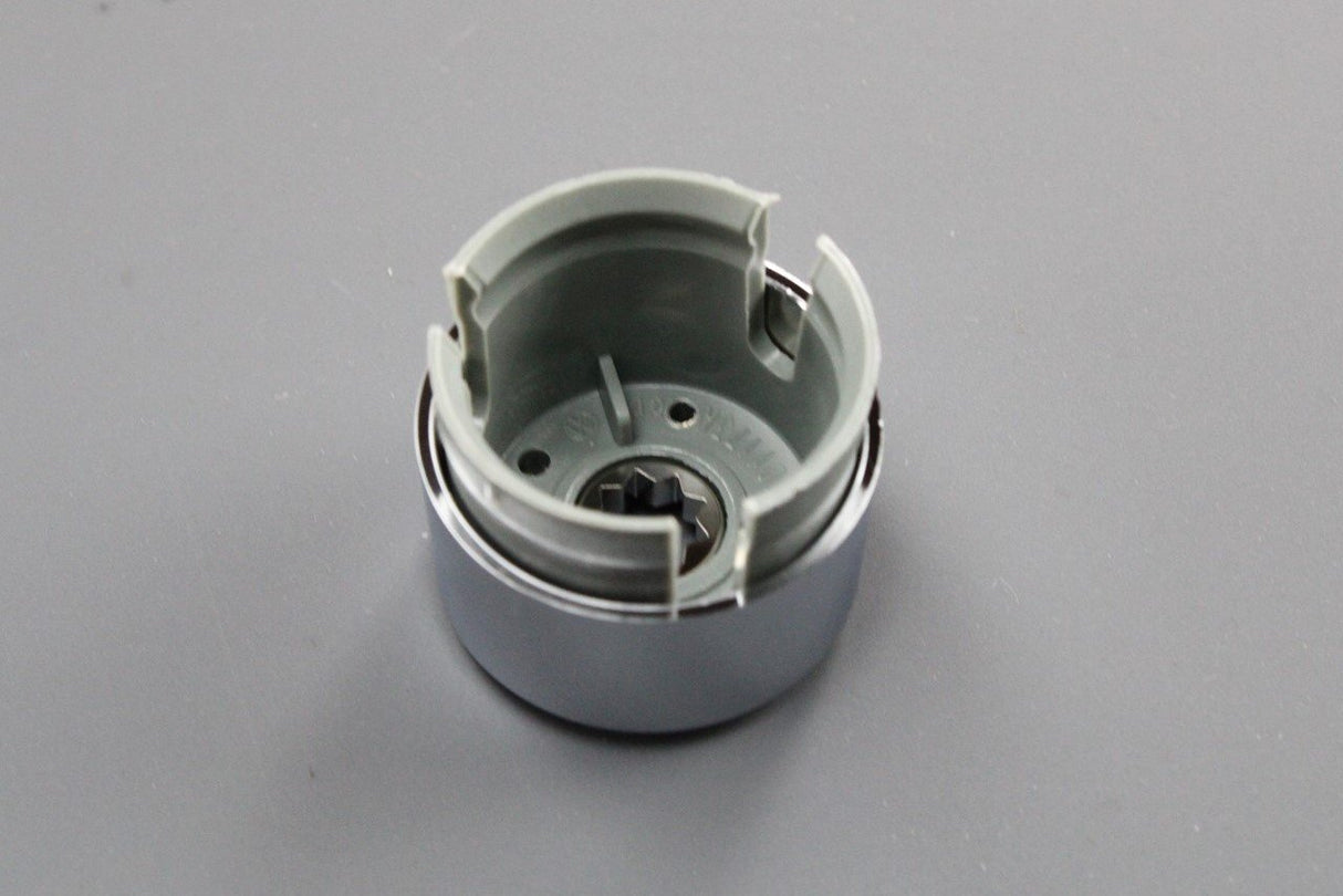 VW Transporter 09-11 Touareg wheel bolt cover cap (x1) 7L6601173A 2ZZ