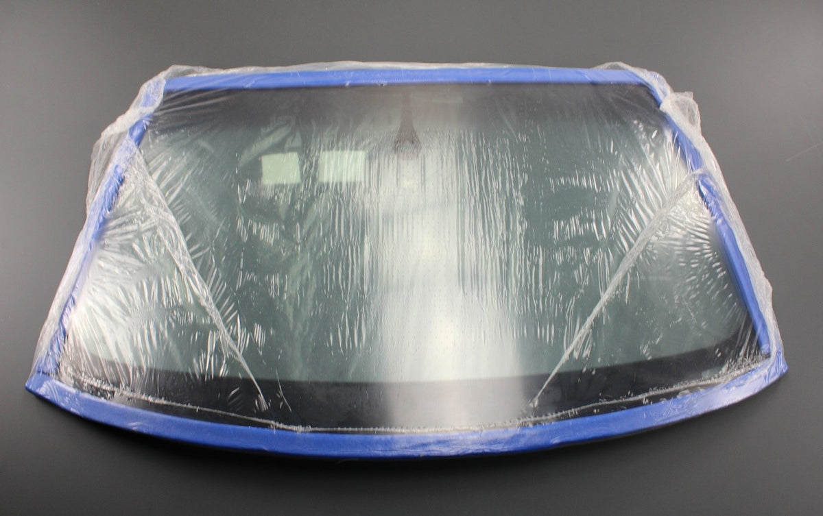 Audi Q5 2009-2012 front windscreen glass 8R0845099L NVB, view 1