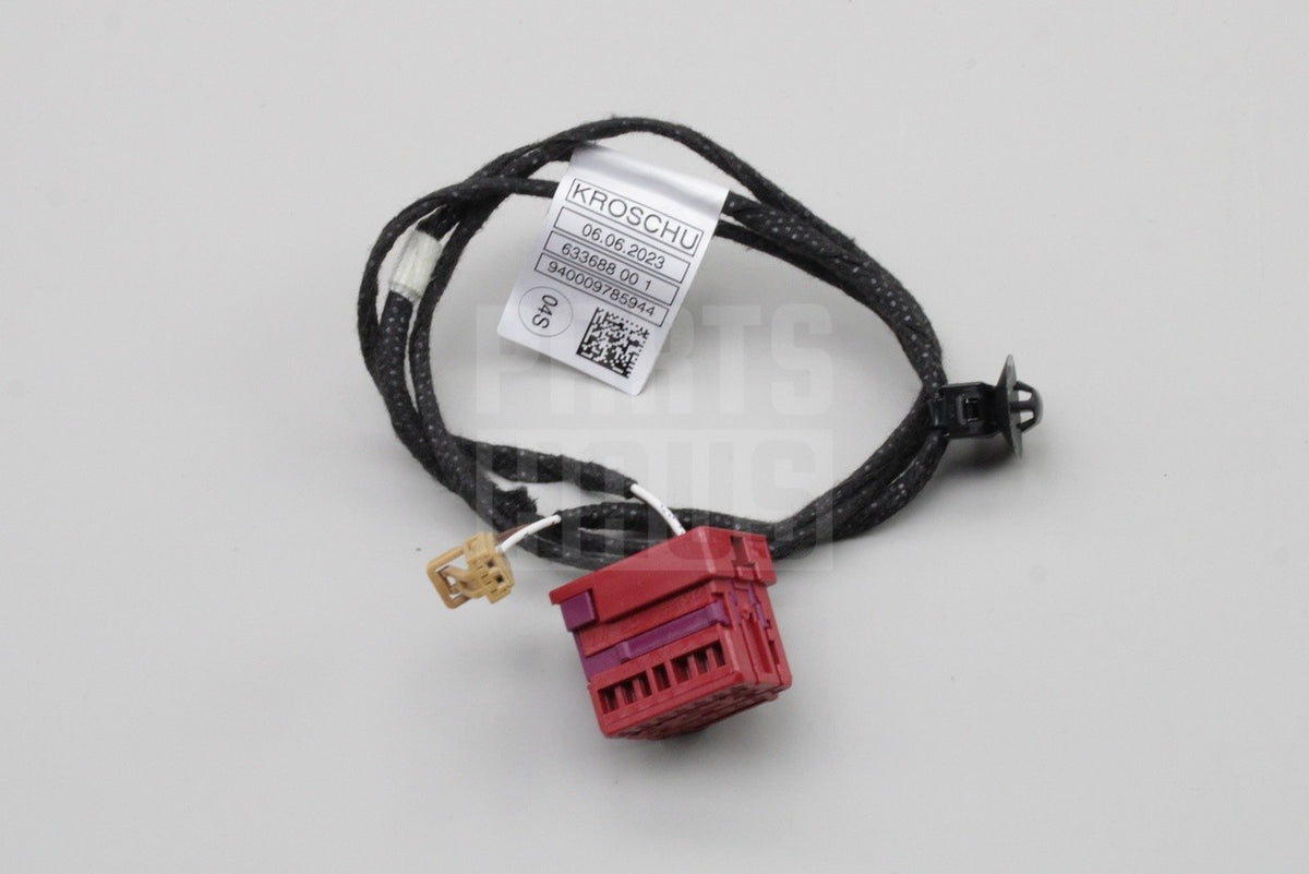 Audi A3 S3 RS3 Q4 e-tron front seat wiring harness (right) 8Y0971366BS