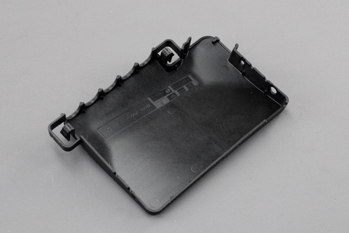 VW Polo Transporter T6.1 Audi A1 Skoda Fuse socket cover cap 2Q0915429A