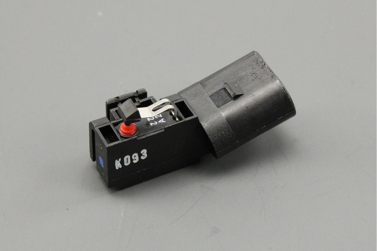 VW Jetta 2006-2010 Polo 9N3 2005-2010 boot lid micro-switch 1T0962103