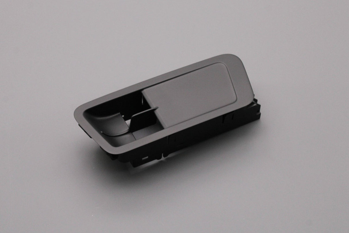 VW Golf MK7 MK7.5 13-20 window switch trim (front right) 5G2867255B 81U