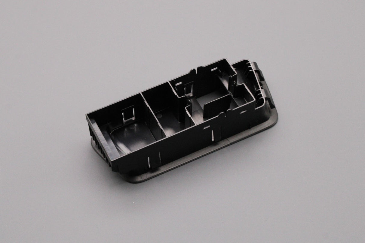 VW Golf MK7 MK7.5 13-20 window switch trim (front right) 5G2867255B 81U