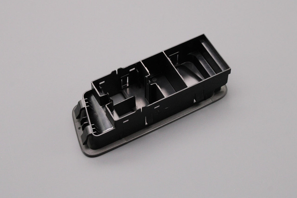 VW Golf MK7 MK7.5 13-20 window switch trim (front right) 5G2867255B 81U