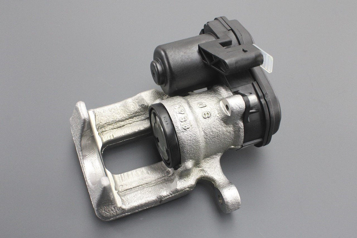VW Sharan Audi Q3 Alhambra brake caliper servomotor rear left 8U0615403B