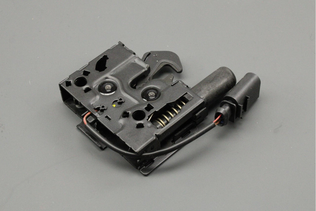 Audi Q3 RSQ3 2019-on bonnet latch lock with microswitch 83A823509, view 1