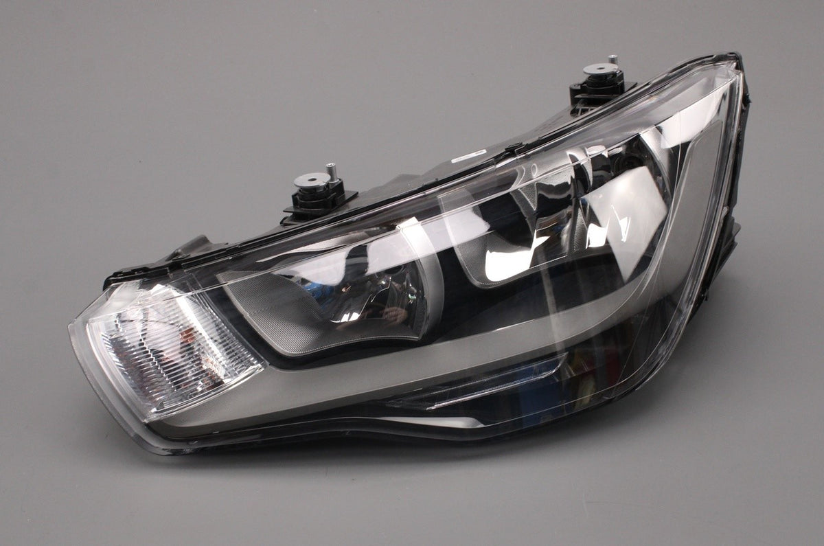 Audi A1 2011-14 RHD halogen headlight (left) 8X0941003A, view 1