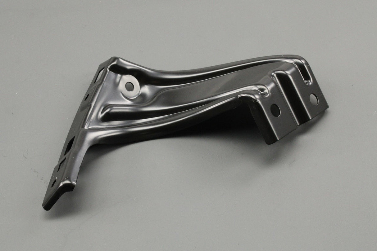 VW Tiguan 2024-on front lower wheel arch bracket (left) 571821135