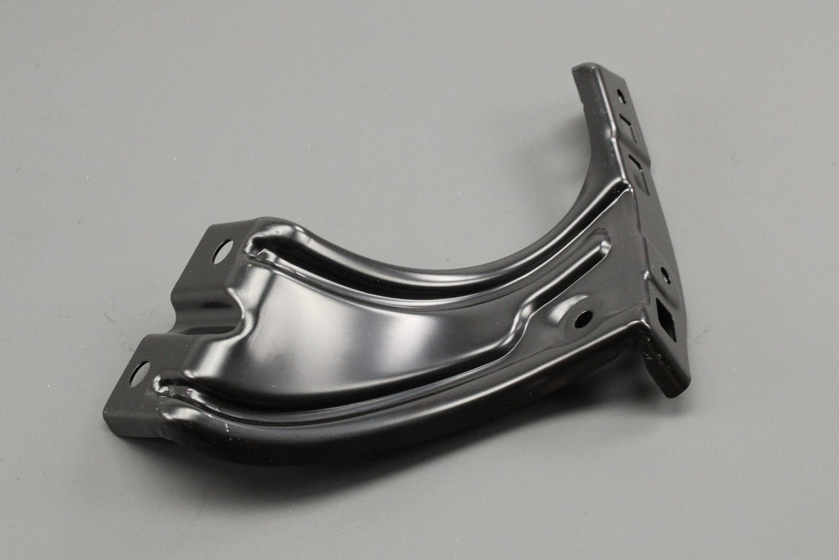 VW Tiguan 2024-on front lower wheel arch bracket (left) 571821135