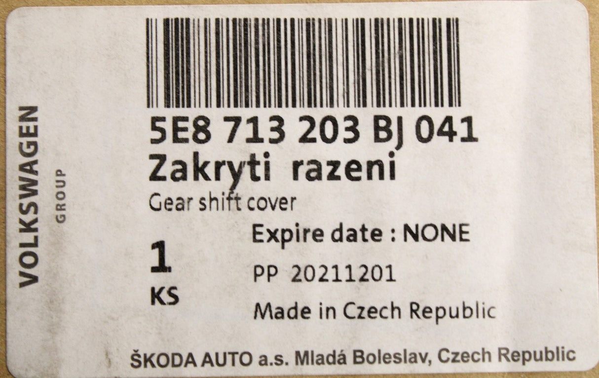 Skoda Octavia 2020-on gear selector cover (automatic) 5E8713203BJ 041