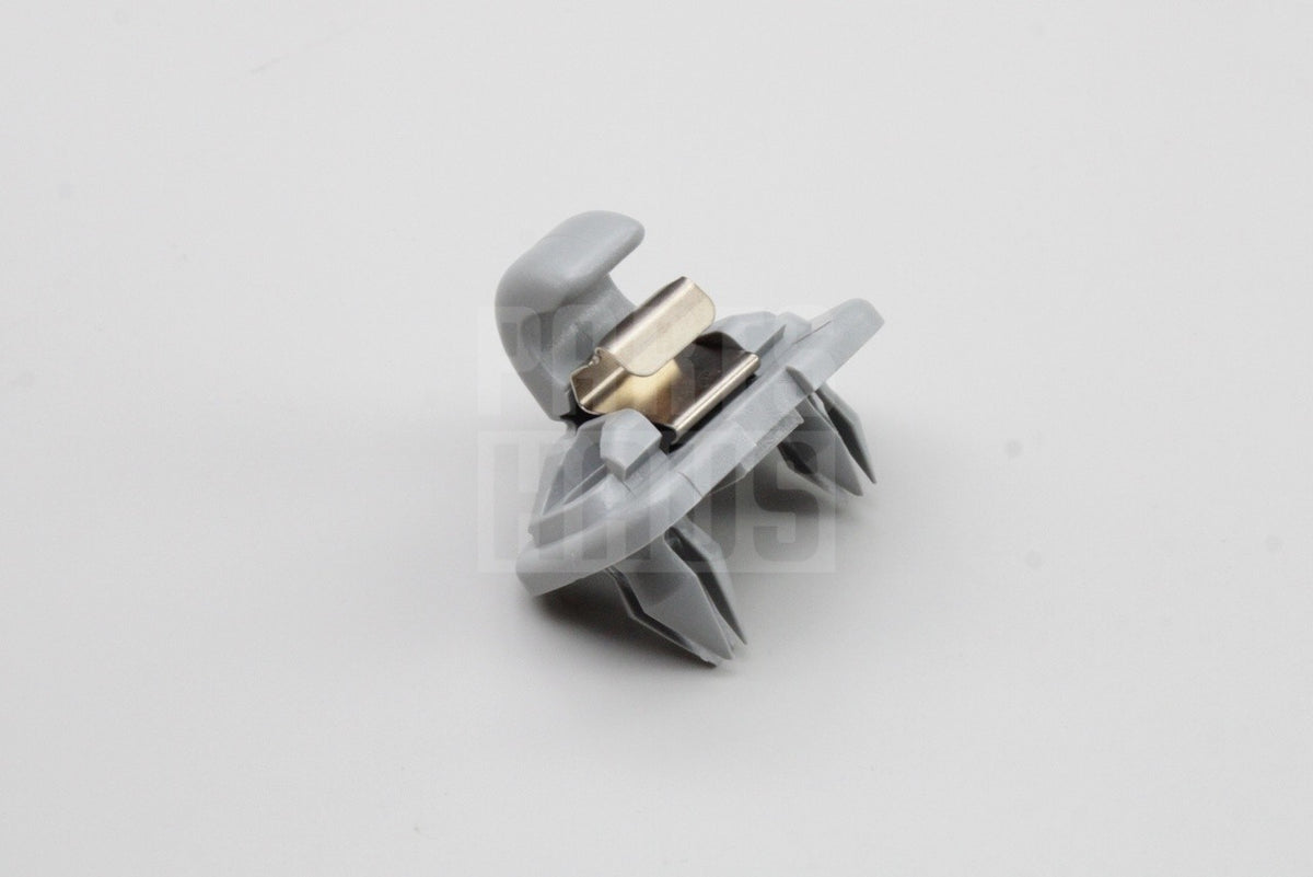 Audi A4 S4 A5 Q5 A1 Q2 sun visor clip titanium grey (x1) 8W0857562A DT4