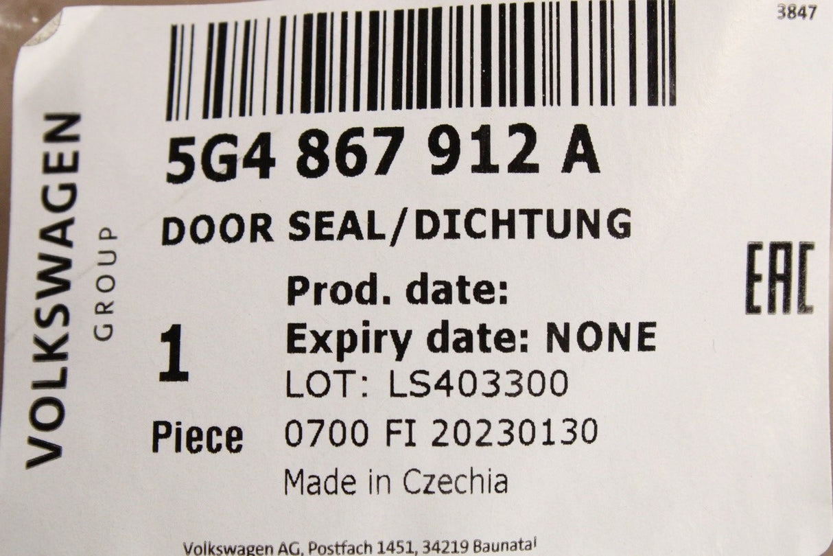 VW Golf MK7 MK7.5 13-21 5 door front inner door seal (right) 5G4867912A