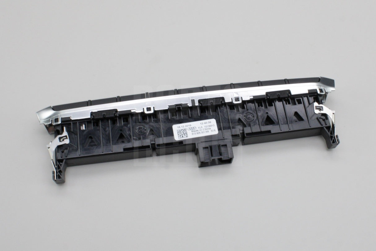Audi A3 S3 RS3 17-21 centre dashboard switch panel 8V0925301NN NV6