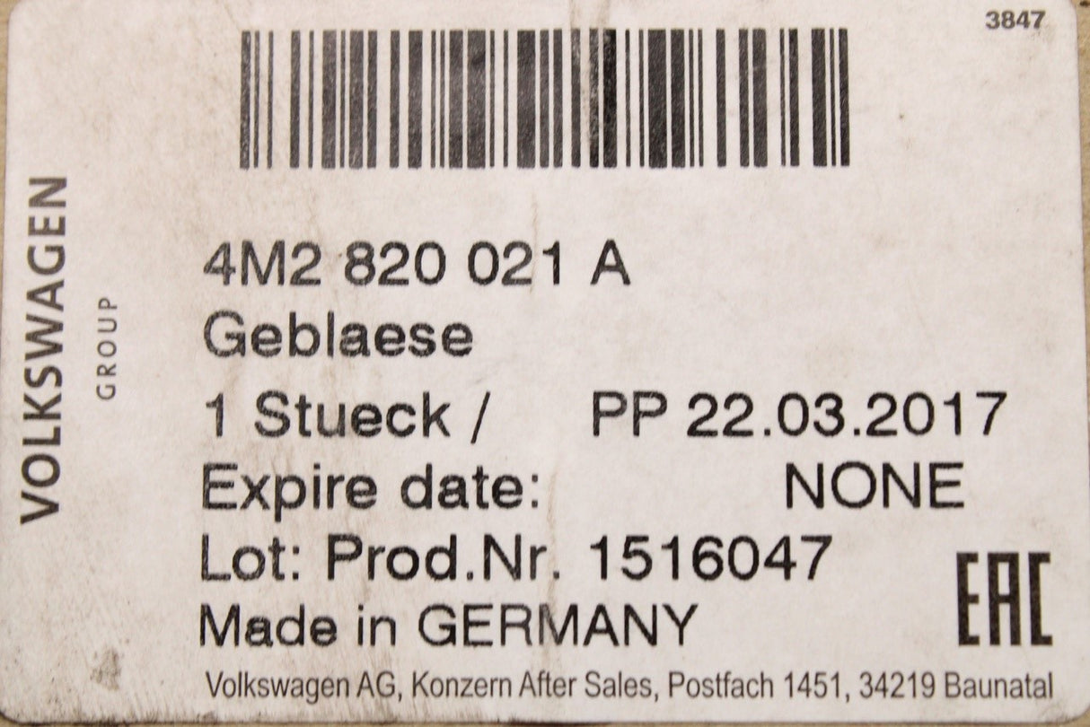 VW Touareg Audi A6 Q8 RS7 16-on heater blower fan motor (RHD) 4M2820021A