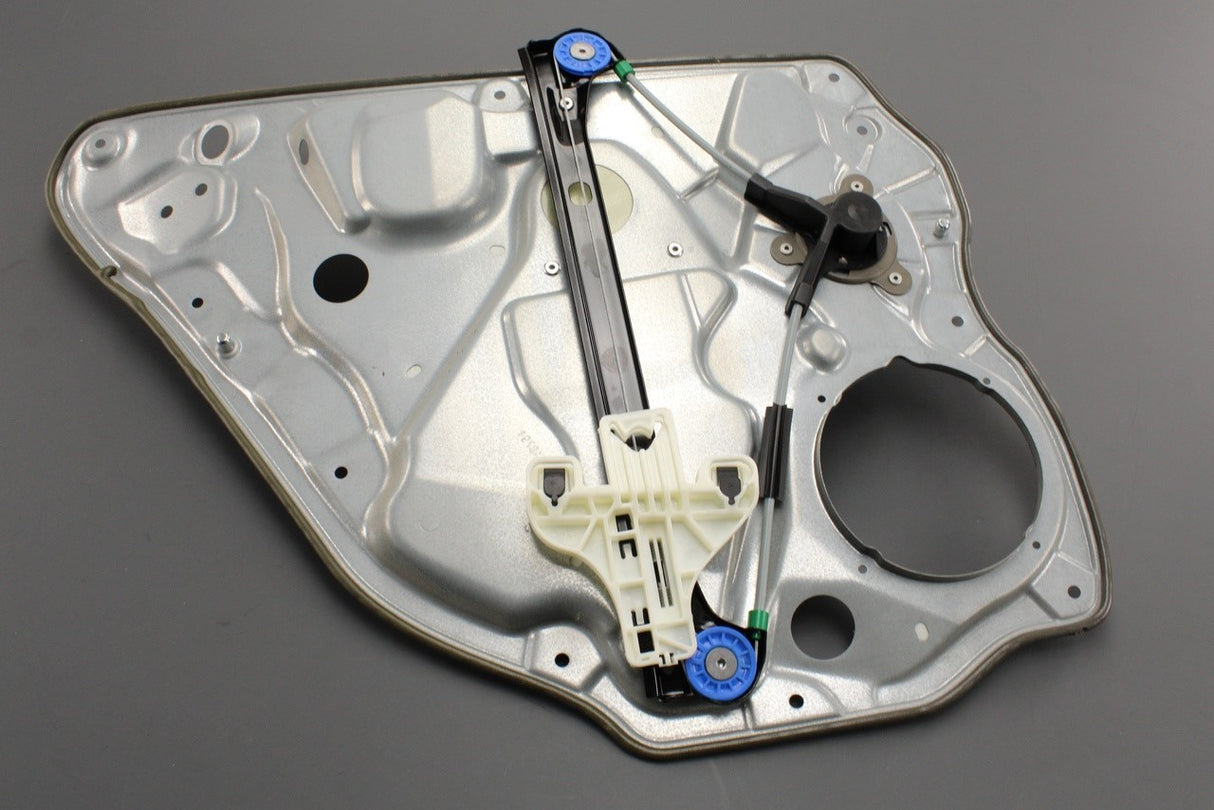 VW Polo 9N 9N3 2002-09 rear manual window regulator (right) 6Q4839462D
