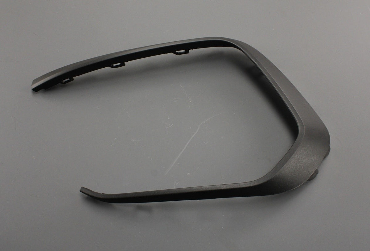 VW Golf MK8 2020-on front bumper grille trim (left) 5H0853763E 9B9, view 1
