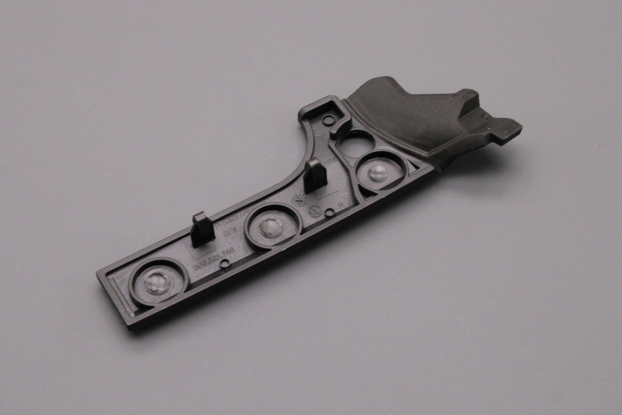 VW Arteon 2017-2025 radiator support cover (right) 3G8823746