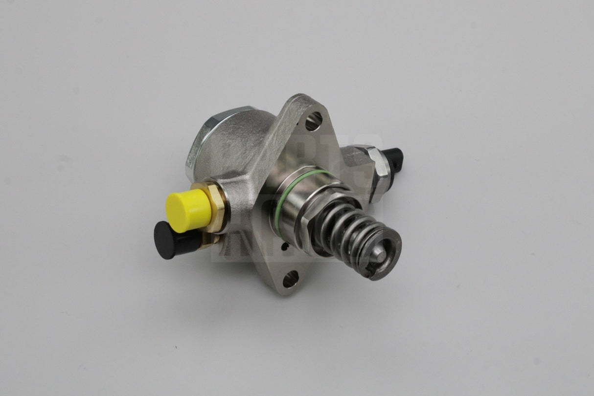 Audi RS4 B8 RS5 A8 4.2 V8 high pressure fuel pump 079127025AL