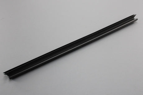 Volvo V40 rear door window weatherstrip (right) 31278548