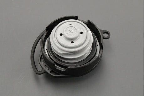 VW Golf MK5 MK6 Touran Audi A3 diesel fuel tank screw cap 5C0201550AB