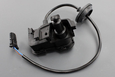 VW Polo 6R 6C AW fuel filler cap door actuator (rear right) 6C0810773