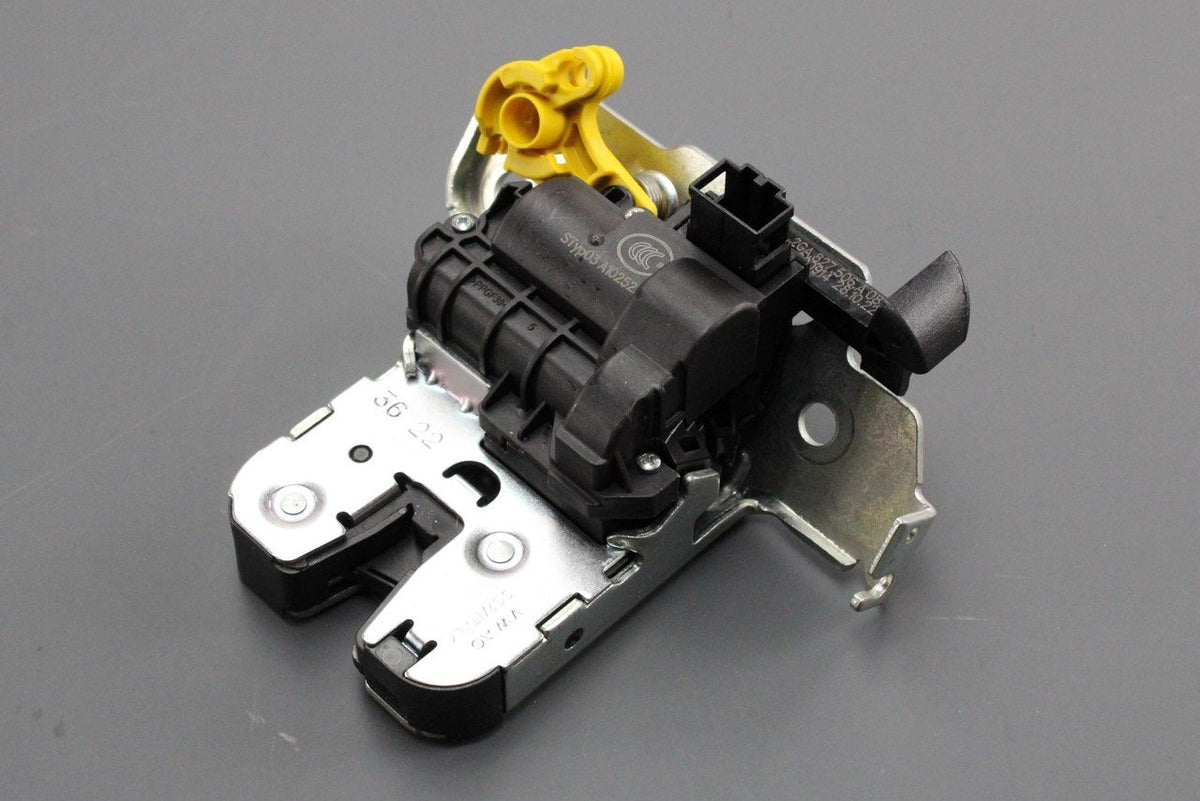 VW T-Roc 2018-on tailgate boot lid latch lock 2GA827506A, view 1