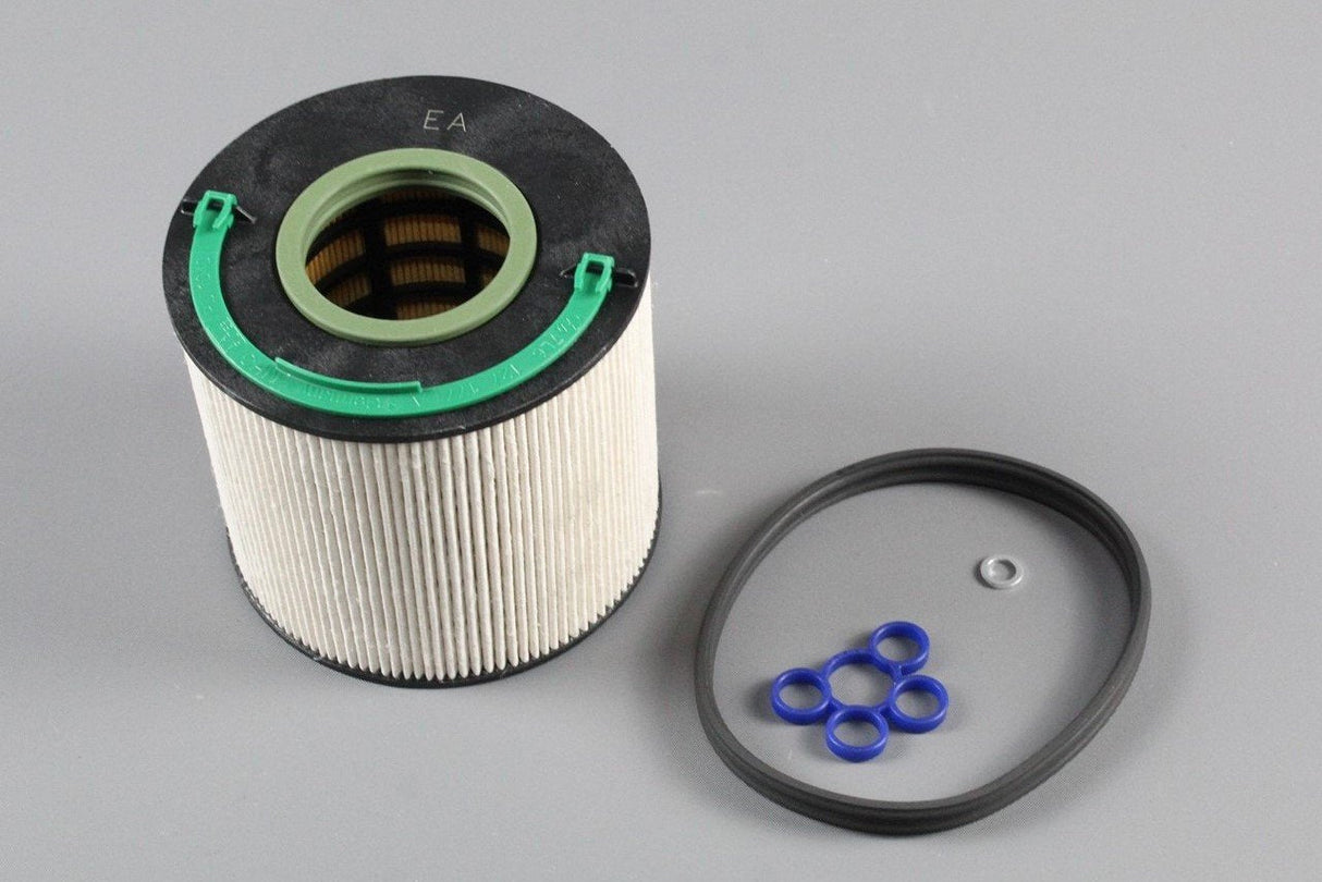 VW Touareg 03-10 V10 5.0 TDI fuel filter element with gaskets 7L6127434A
