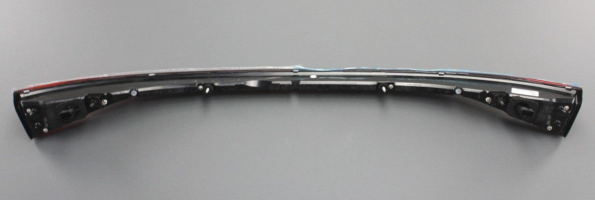 SEAT Leon 2020-on centre rear LED tail light bar 5FA945093B
