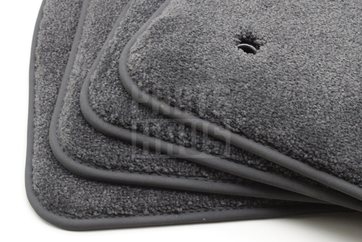 Jaguar E-Pace 2017-on RHD premium carpet floor mats (auto) J9C21683PVJ