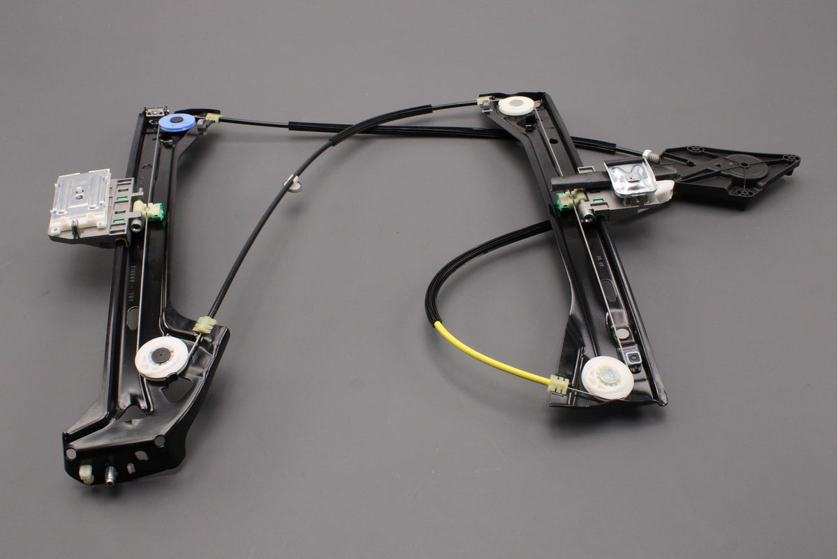 Audi TT TTS TTRS 2015-2024 window regulator (right) 8S0837462, view 1
