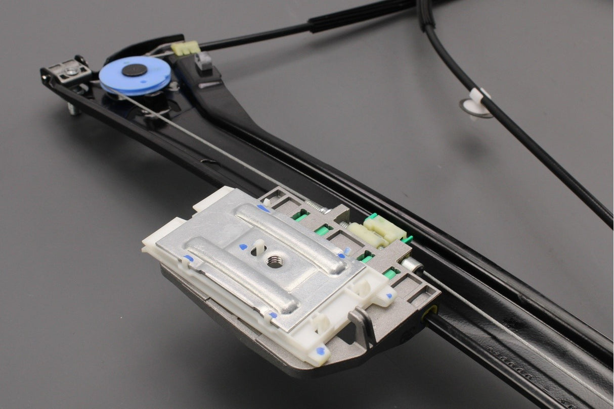 Audi TT TTS TTRS 2015-2024 window regulator (right) 8S0837462