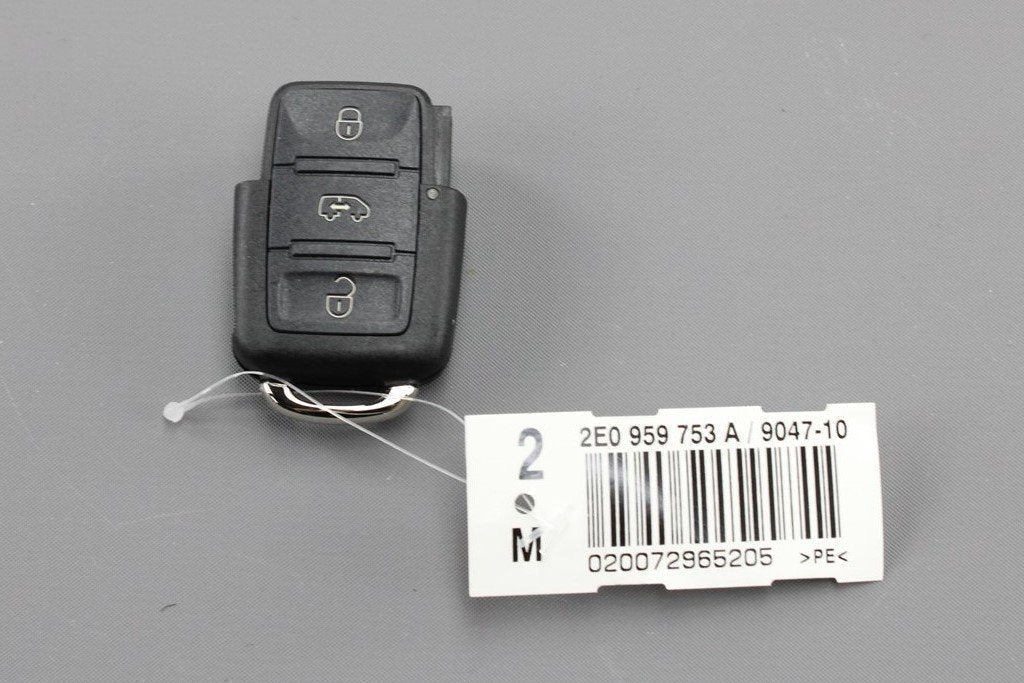 VW Crafter 2006-2016 key transmitter for central locking 2E0959753A, view 1