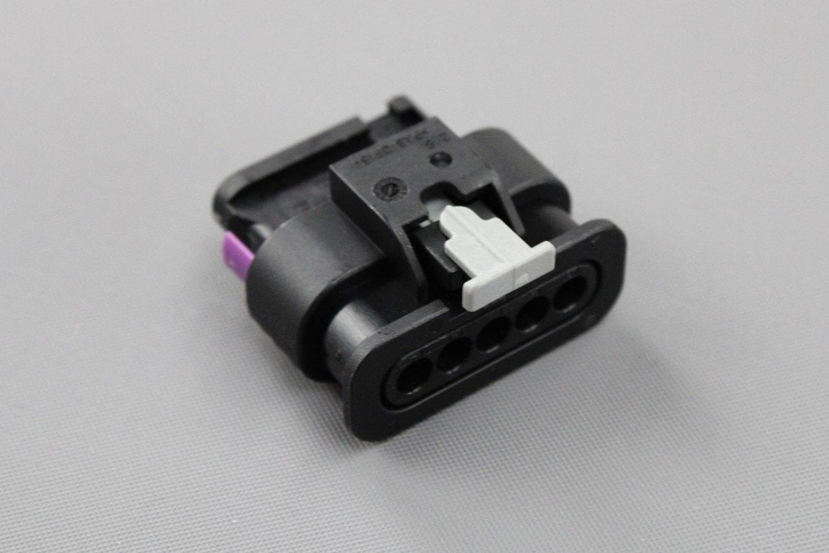 VW Audi Skoda SEAT Electrical wiring flat contact housing 4F0973705, view 1