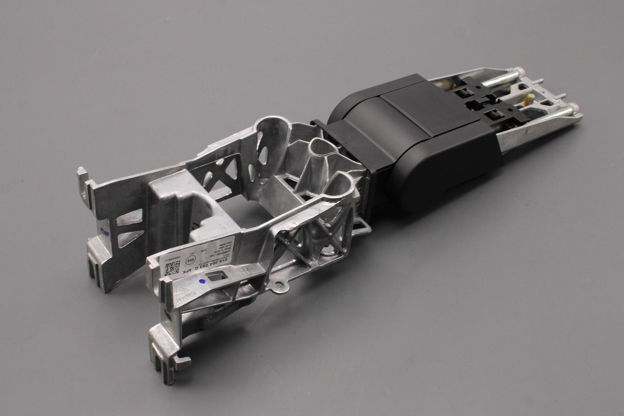 Audi Q2 2017-on armrest mount (centre front) 81A864283G 4PK