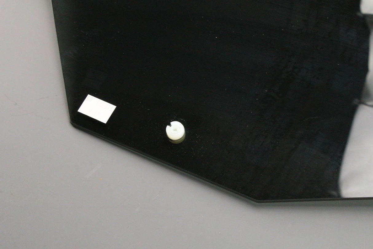 VW Golf MK8 2020-on rear side window glass (right) 5H4845026A