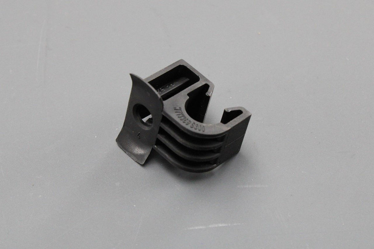 Volvo retaining clip for brake control 999294